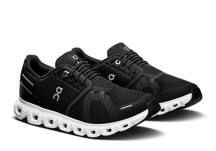 ON CLOUD 6 WOMEN SNEAKERS - Black/White