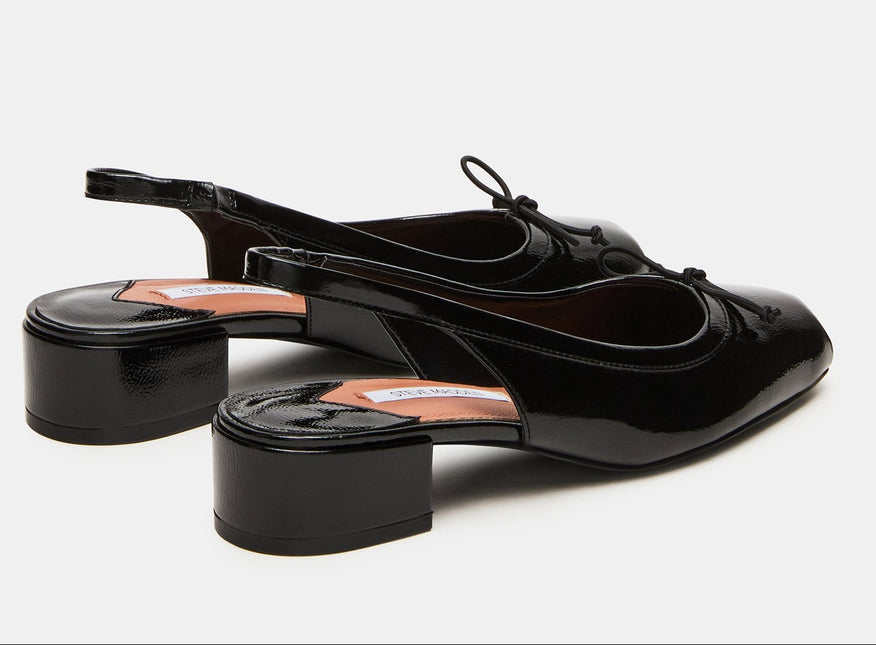 STEVE MADDEN LOVED WOMEN SLINGBACK - Black Crinkle
