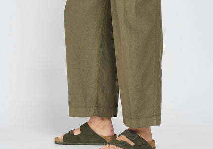 Arizona Suede Leather Thyme - model