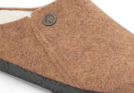 BIRKENSTOCK ZERMATT SHEARLING WOMEN CLOGS - Toffee