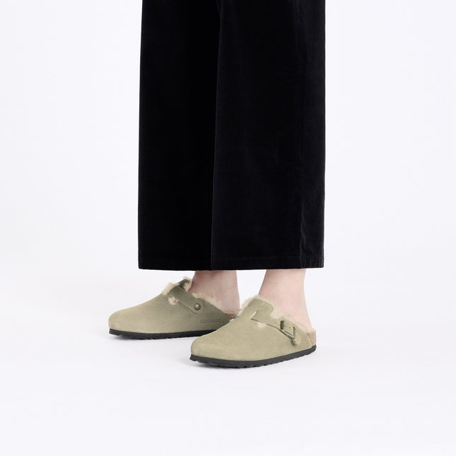 BIRKENSTOCK BOSTON SHEARLING WOMEN CLOGS Taupe Narrow