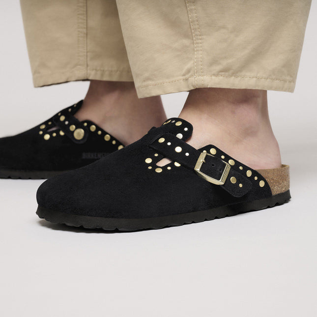 BIRKENSTOCK BOSTON RIVET WOMEN CLOGS - Black