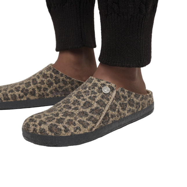 BIRKENSTOCK ZERMATT SHEARLING WOMEN CLOGS - Leo Toffee