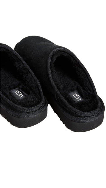 UGG CLASSIC MEN SLIPPER - Black
