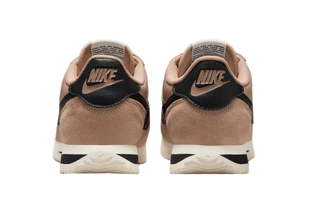 NIKE W NIKE CORTEZ SE WOMEN SNEAKERS - Desert/Black/Sail