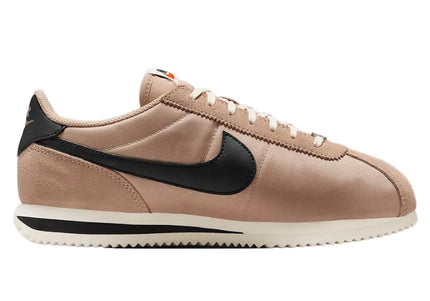 NIKE CORTEZ SE WOMEN SNEAKERS - Desert/Black/Sail