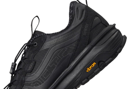 VANS U MTE™ CROSSPATH XC GORE-TEX® UNISEX SNEAKERS - Blackout