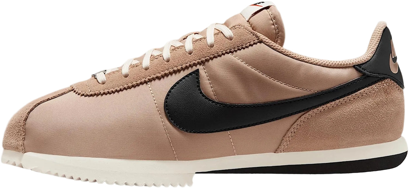 NIKE W NIKE CORTEZ SE WOMEN SNEAKERS - Desert/Black/Sail