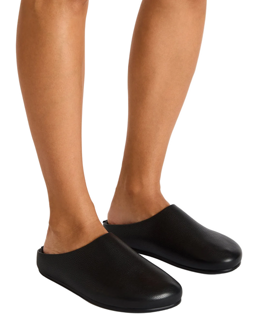 STEVE MADDEN FERN WOMEN CLOGS - Black Leather