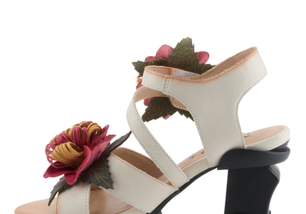 L'ARTISTE HOOKED WOMEN SANDALS - Beige Multi