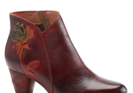 LARTISTE EYECATCHING WOMEN BOOTS