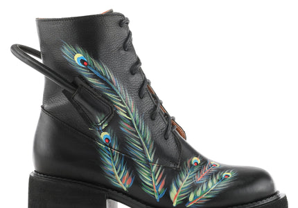 LARTISTE FEATHERED