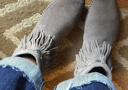 MINNETONKA HI TOP BACK ZIP WOMEN BOOTS