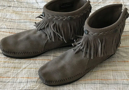 MINNETONKA HI TOP BACK ZIP WOMEN BOOTS