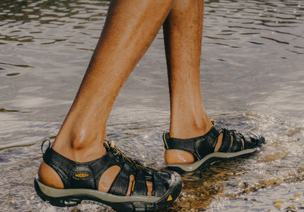 KEEN Men's Newport H2 Sandal Navy/Medium Grey - lifestyle