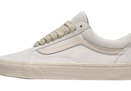 VANS U OLD SKOOL™ UNISEX SNEAKERS - OFF WHITE