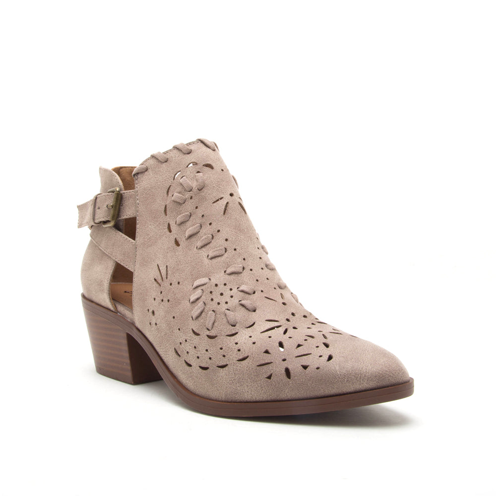 GENERIC MONTANA-07 Perforated Bootie