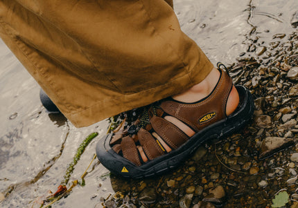 KEEN Men's Newport Leather Sandal Bison - lifestyle