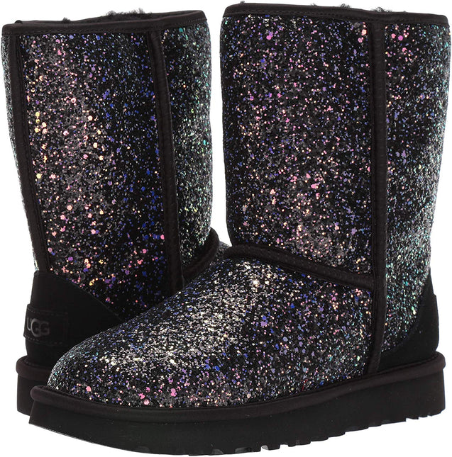 UGG W CLASSIC SHORT COSMOS NYCK - New York City Kicks