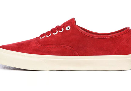 VANS U AUTHENTIC (PIG SUEDE) UNISEX SNEAKERS