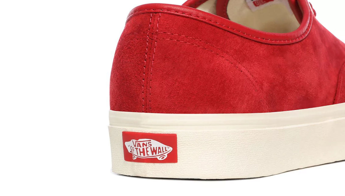 VANS U AUTHENTIC (PIG SUEDE) UNISEX SNEAKERS