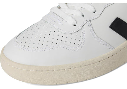 VEJA V-10 MEN SNEAKERS - Black