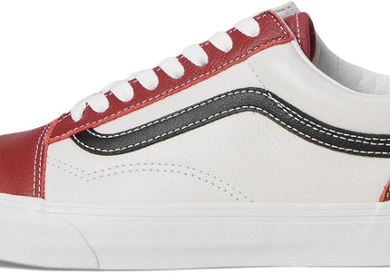 VANS U OLD SKOOL™ UNISEX SNEAKERS - RED
