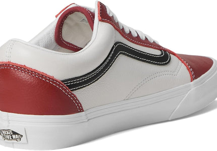VANS U OLD SKOOL™ UNISEX SNEAKERS - RED