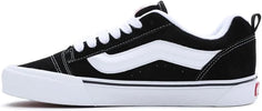 Black / True White