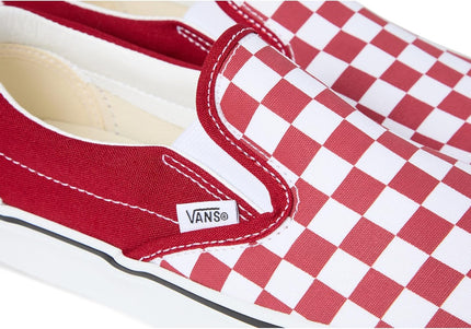 VANS U CLASSIC SLIP-ON UNISEX SNEAKERS - RED