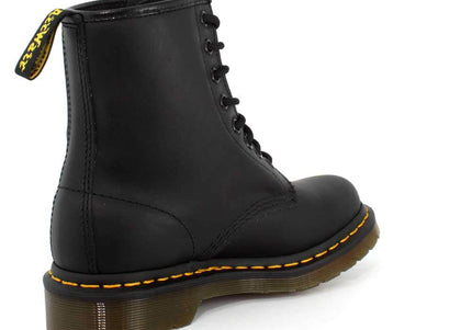 Dr. Martens Vonda