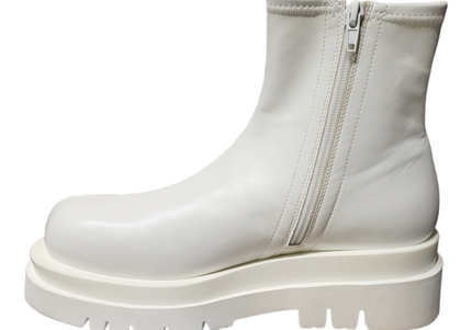 JEFFREY CAMPBELL LOADING