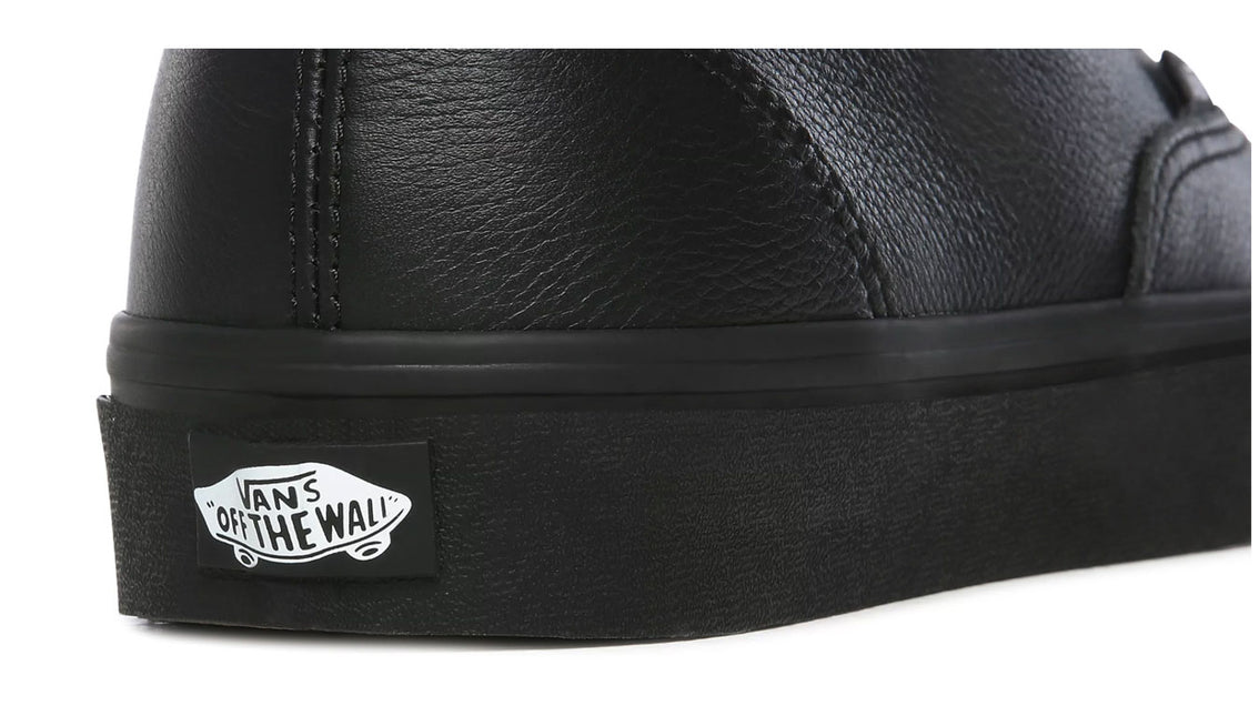 VANS AUTHENTIC LEATHER UNISEX SNEAKERS