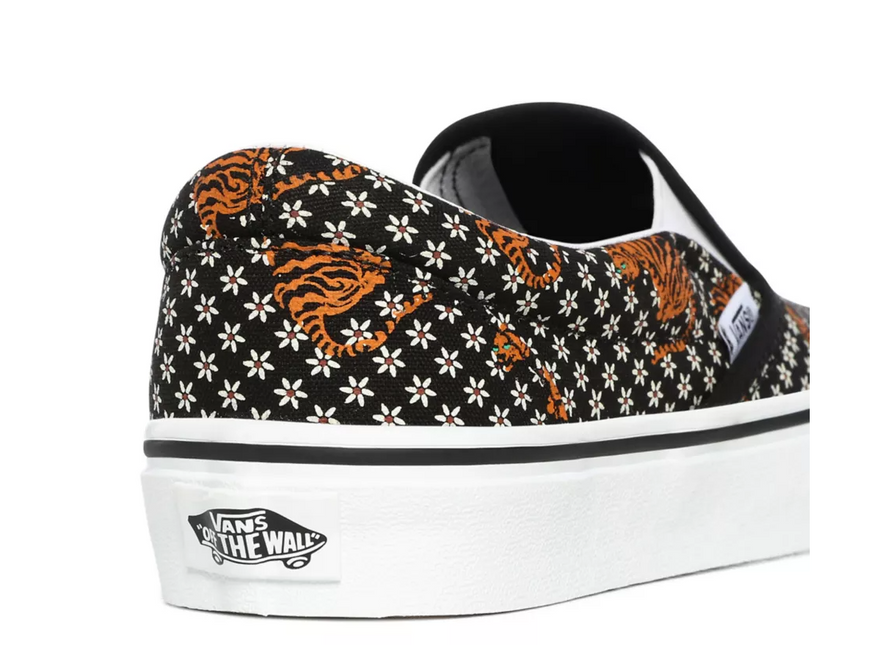 VANS FU CLASSIC SLIP-ON UNISEX SNEAKERS