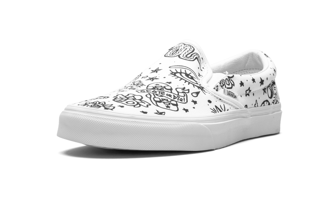 VANS U CLASSIC SLIP-ON (TATTOO) UNISEX SNEAKERS