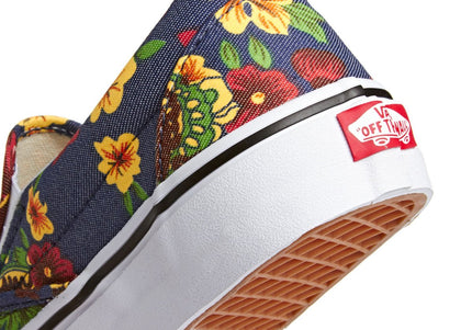 VANS CLASSIC SLIPON UNISEX SNEAKERS